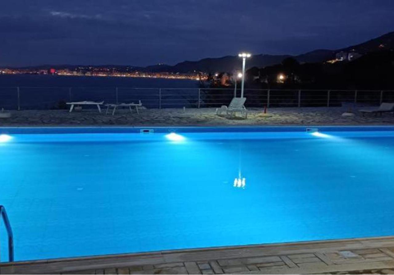Sunset House Appartement Vlorë Buitenkant foto